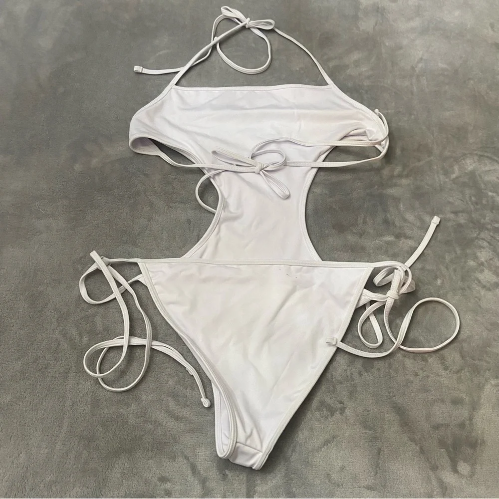 New! FRANKIES BIKINIS Victoria's Secret Icon One Piece monokini 24678
